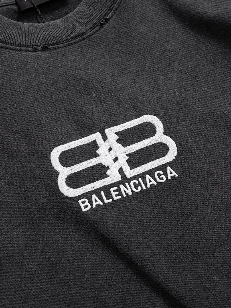 P100✨🔥 [balenciaga] 2026FW short-sleeved T-shirt Premium 26s double yarn 300g fabric, washed with Ma Liang distressed process Color: washed black, washed white, washed Khaki Size: S M L XL 2XL